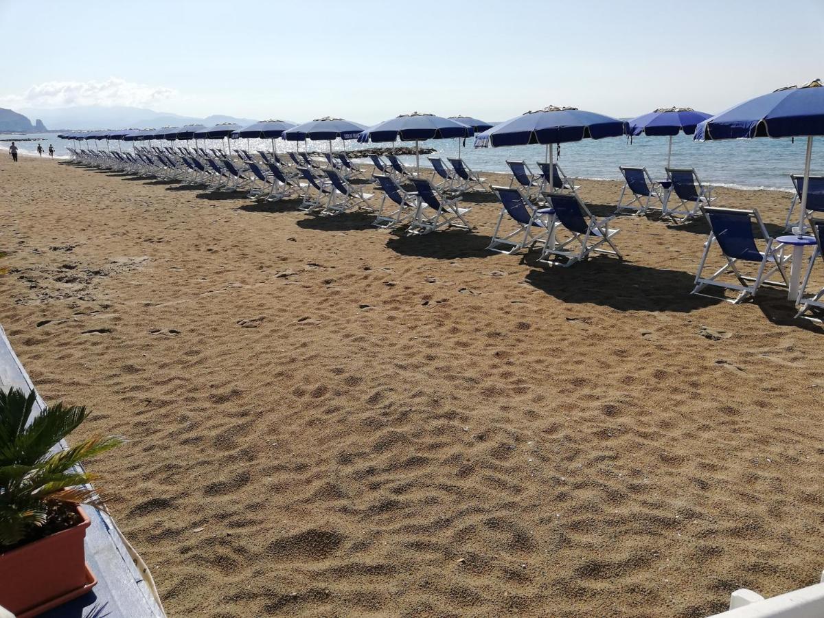 Relais Casa Moresca แตร์ราชินา ภายนอก รูปภาพ